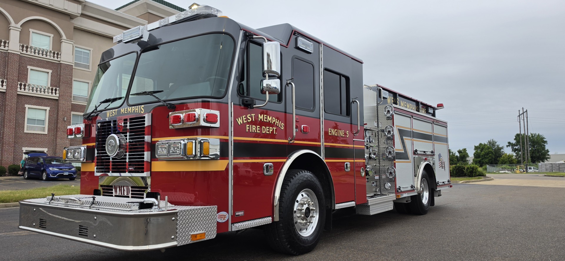 Sutphen apparatus used in West Memphis, Arkansas, Engine 5 — photo gallery